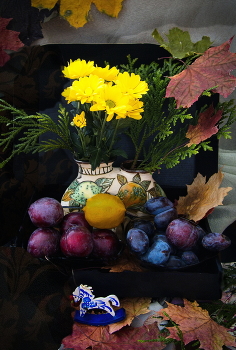 Роняет лес Багряный свой узор / Осень...
A citation from Alexander Pushkin for autumn time