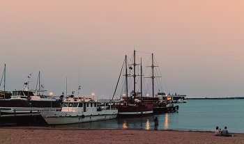 Созерцание / Вечером у моря