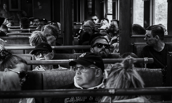 Девушка в красном / ***