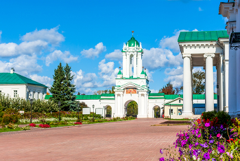 Спасо-Яковлевский монастырь. / ***