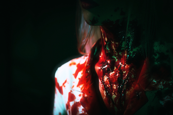 Bloody Nurse / Happy Halloween