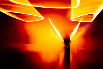 Портрет в поликлинике / Нынешние поликлиники прямо рай для всяких штук с выдержкой. Или, может быть, только наша, надеюсь, что все