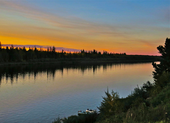 Зори вечерние на Елогуй-реке / Красноярский Север. Туруханский район, пос. Келлог.