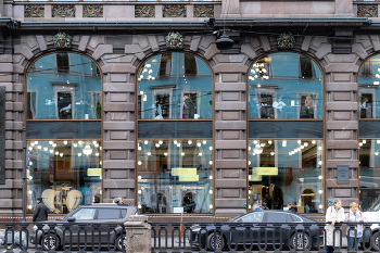 В городской суете / ***