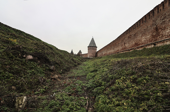 Южная часть Смоленской крепости / октябрь 2025 года