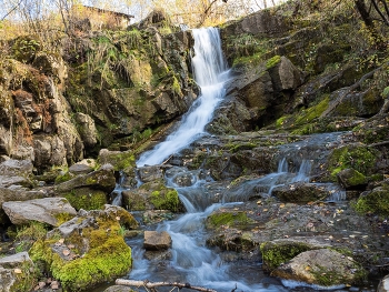 Вот и кончилось лето / осень водопад