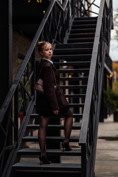 На подъёме / модель Юлиана Смирнова