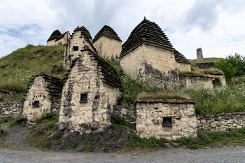 Даргавский некрополь / ***