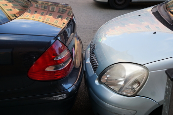 Припарковались. / Так паркуются во Франции.
