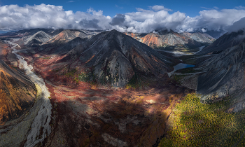 Долина... / Внимание!!! Поездку на кольский в ноябре переношу на неделю вперед с 22-по 30.11. Можете присоединиться. Осталось ОДНО место. Кандалакша, Кировск, Верхнетуломский

На фото Момский НацПарк , август 2025

Следующая моя поездка в Момский НацПарк запланирована на конец августа 28-го года.
Напомню, что в 26-м на озеро Джека Лондона поеду весной на цветение Рододендрона, в конце июня. Группа набирается. Скоро настанет пора покупки авиабилетов. Пишите, звоните....
И, традиционно, осень на Джеке. Набор группы в самом разгаре
В 27-м году следующая поездка в Архангельскую область на золотую осень в конце сентября. Программу буду увеличивать до двух недель. Т.к. очень много передвижений, просто не успеваем впитать в себя душевность этих мест. А очень хочется просто побродить и напиться вдоволь...

Пока готовлюсь к очередным путешествиям...На НГ в Ворзогоры могу взять ещё одного человека. Можно поехать в Кимжу в начале февраля. Анонсы на сайте phototourtravel.ru
Подписывайтесь в MAX https://max.ru/u/f9LHodD0cOLOq7OZwTlN2lzsjKg3fxnzBwh4lQ5ht9zDTiYp8yWjD7FBZN0