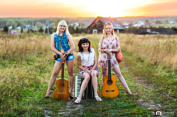 Веселые девчата / ***