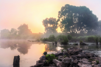 Рассвет. / раннее утро на реке
