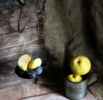 Натюрморт. / Натюрморт с яблоками.