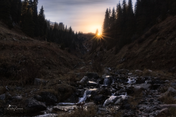 Где-то высоко в горах, поселилась тишина и спокойствие... / Ущелье Горельник
Алматинские горы