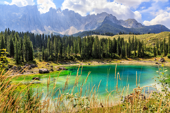 Про маленькое изумрудное озеро / Италия, Доломитовые Альпы, озеро Карецца