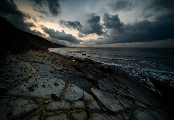 Холодный рассвет / У моря