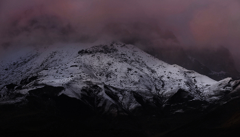 Погружение в ночь / Кавказские горы