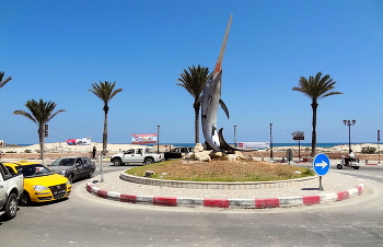 В Тунисском потру / В Тунисском потру