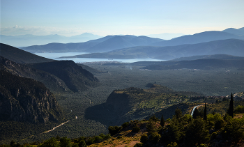 вдоль Коринфского залива / ***