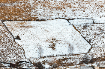 Из серии &quot;Графика первого снега&quot; / В окрестностях Кисловодска. 
Из фотопроекта «Открывая Ставрополье».