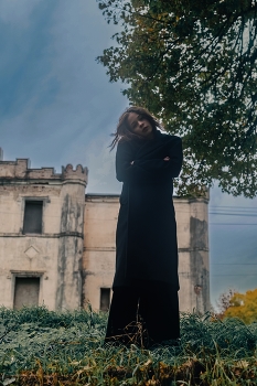 В приусадебном парке / модель Ангелина Табакова