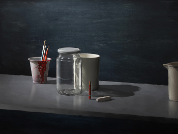 красный карандаш / натюрморт