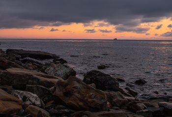 Маленький кораблик / ***