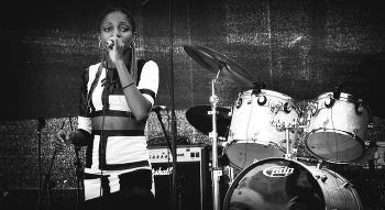 Carmel Zoum (Конго) / https://www.youtube.com/watch?v=EwIMdONezbQ