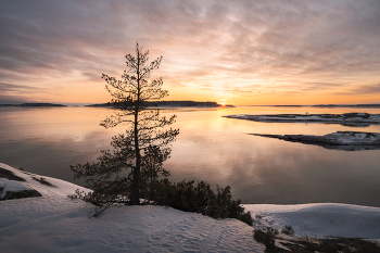 "Зимний штиль" / Полный штиль на Ладоге – явление редкое! Как летом, так и зимой. Если вы бываете на Ладоге регулярно, то рано или поздно обязательно повезет