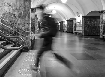 "Динамо" бежит / ***