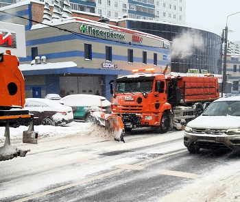 Техника на дорогах / Снегопад