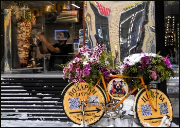 ... Скоро весна .... / уличный сюжет