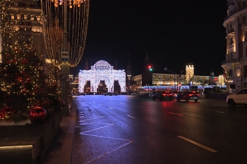 Начало Тверской улицы / Москва, центр города