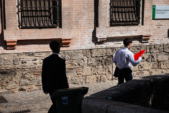 В полуденный зной / ***