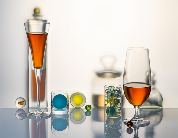 два бокала / Стекло в натюрморте