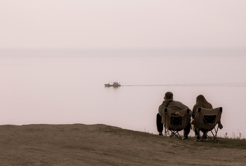 В дымке дня / ***