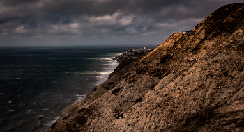 Наклонилось вдруг небо ниже / ***