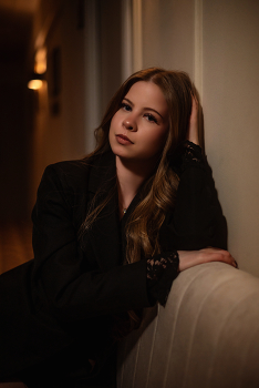 Взгляд Юлианы / модель Юлиана Смирнова