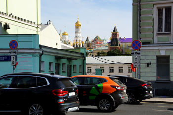 Моховая / Улица Моховая в Москве. Сентябрь 2024.