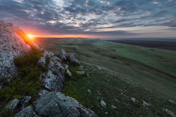 Скала среди степи / ***