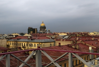 пасмурно / ***