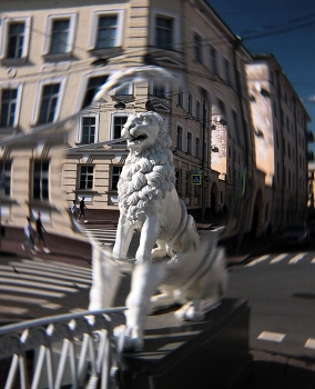 Лев Львиного мостика в пузыре восприятия гражданки N / ***