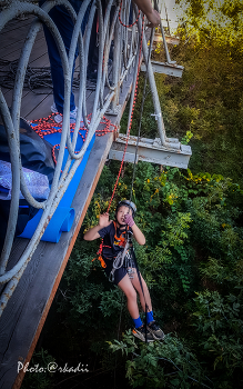 ТРЕНИРОВКА...ВИСЯЧИЙ МОСТ... / Участник тематического конкурса 35AWARDS: Мобильное фото:
Движение. По результатам основного голосования работа
"Движение вверх" вошла в TOP 22% лучших фотографий конкурса.
Также, автор вошел в TOP 31% лучших фотографов конкурса. Всего
участие приняло 3417 человек из 107 стран и 1036 городов. В
общей сложности на конкурс было подано 13507 фотографий.