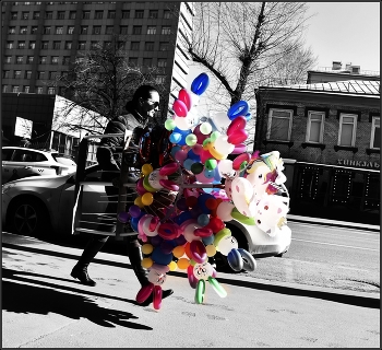 .... А праздник будет !.... / уличный сюжет