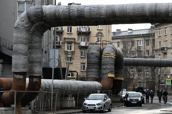 Наконец то провели горячую воду / Гигант Холл