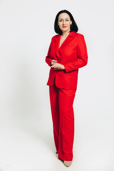 Елена / Студия