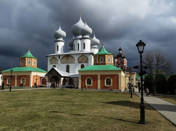 &nbsp; / Тихвинский Богородичный Успенский мужской монастырь
