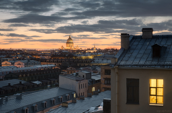 Падала ночь на крыши Апрашки / март 2014

© EGRAPHOTO
egraphoto.com