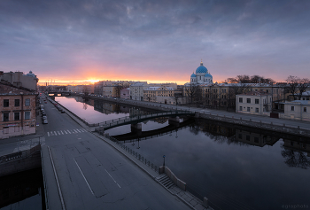 Над Фонтанкой у Красноармейского моста / Апрель 2014

© EGRAPHOTO
egraphoto.com