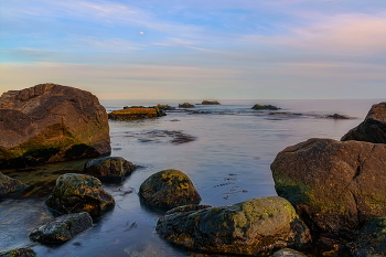 Море, камни, вечер / Берега бухты Клоково, 31.03.26
